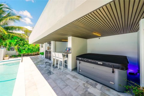 Condominio en alquiler en Miami Beach, Florida, 3 dormitorios, 205.31 m2 № 2016945 - foto 10