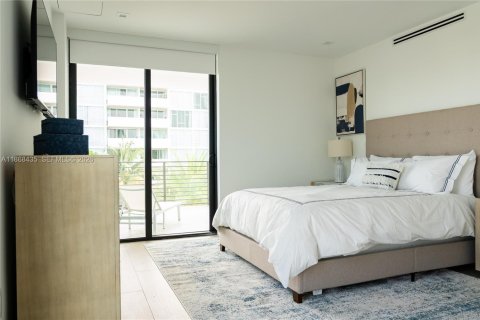 Condominio en alquiler en Miami Beach, Florida, 3 dormitorios, 205.31 m2 № 2016945 - foto 14