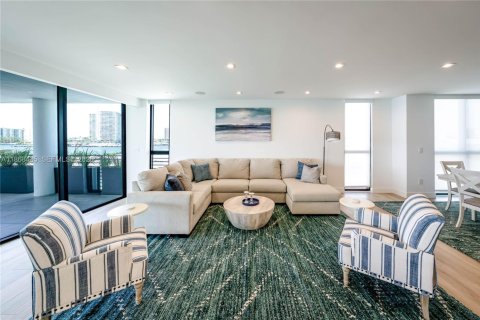 Condominio en alquiler en Miami Beach, Florida, 3 dormitorios, 205.31 m2 № 2016945 - foto 5