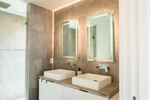 Condominio en alquiler en Miami Beach, Florida, 3 dormitorios, 205.31 m2 № 2016945 - foto 17