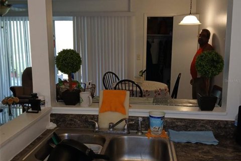 Condo in Tampa, Florida, 1 bedroom № 2118155 - photo 5