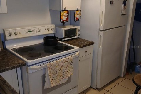 Condo in Tampa, Florida, 1 bedroom № 2118155 - photo 6