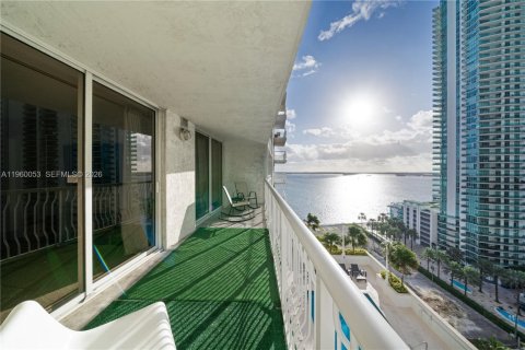 Condo in Miami, Florida, 1 bedroom  № 2058548 - photo 15