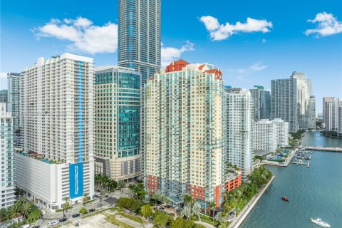 Condo in Miami, Florida, 1 bedroom  № 2058548 - photo 30