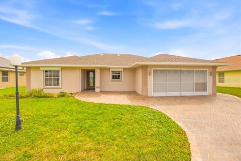 House in Haines City, Florida 3 bedrooms, 170.48 sq.m. № 2290995