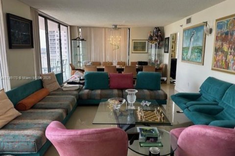 Copropriété à vendre à Sunny Isles Beach, Floride: 3 chambres, 210.61 m2 № 1697738 - photo 19