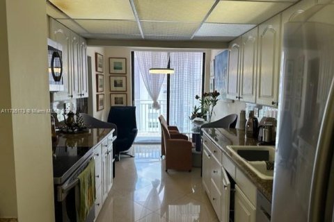 Copropriété à vendre à Sunny Isles Beach, Floride: 3 chambres, 210.61 m2 № 1697738 - photo 6