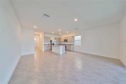 Townhouse in Apollo Beach, Florida 3 bedrooms, 167.41 sq.m. № 2202059 - photo 4