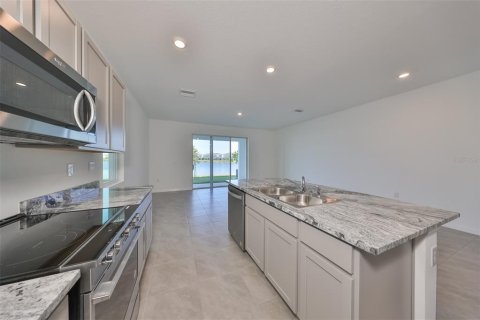Townhouse in Apollo Beach, Florida 3 bedrooms, 167.41 sq.m. № 2202059 - photo 3