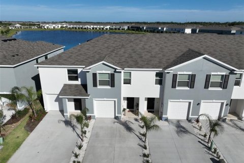 Townhouse in Apollo Beach, Florida 3 bedrooms, 167.41 sq.m. № 2202059 - photo 15