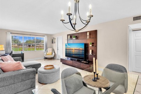 Copropriété à vendre à Davie, Floride: 1 chambre, 83.7 m2 № 2176114 - photo 4