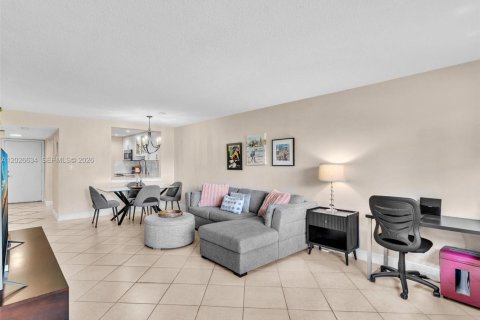Copropriété à vendre à Davie, Floride: 1 chambre, 83.7 m2 № 2176114 - photo 14