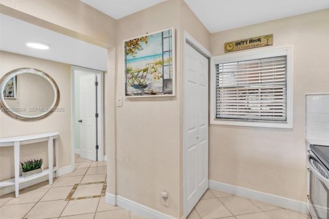 Copropriété à vendre à Davie, Floride: 1 chambre, 83.7 m2 № 2176114 - photo 28
