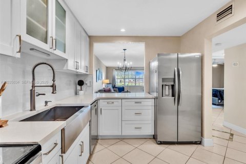 Copropriété à vendre à Davie, Floride: 1 chambre, 83.7 m2 № 2176114 - photo 9