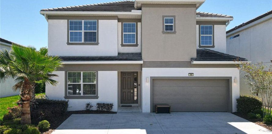 House in Kissimmee, Florida 12 bedrooms, 442.4 sq.m. № 1876728