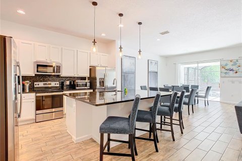 House in Kissimmee, Florida 12 bedrooms, 442.4 sq.m. № 1876728 - photo 4