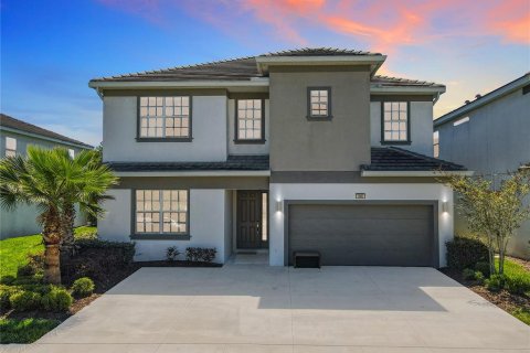 House in Kissimmee, Florida 12 bedrooms, 442.4 sq.m. № 1876728 - photo 2