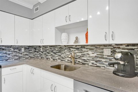 Copropriété à louer à Hollywood, Floride: 1 chambre, 69.21 m2 № 2010983 - photo 9