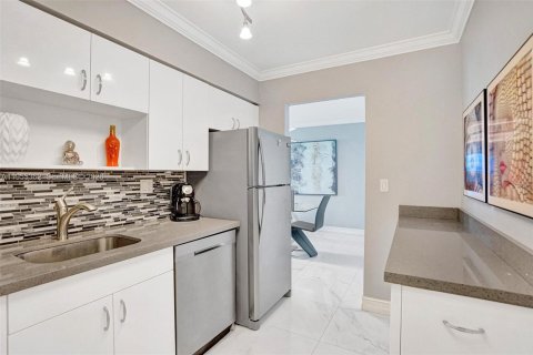 Copropriété à louer à Hollywood, Floride: 1 chambre, 69.21 m2 № 2010983 - photo 8