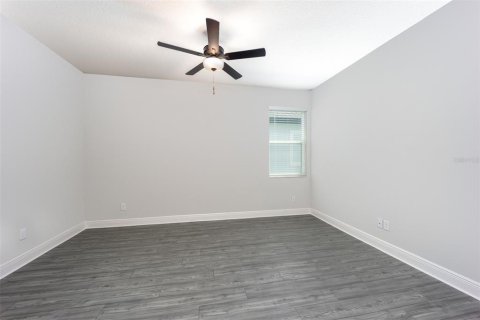 Casa en venta en Lake Alfred, Florida, 4 dormitorios, 171.96 m2 № 2122095 - foto 9