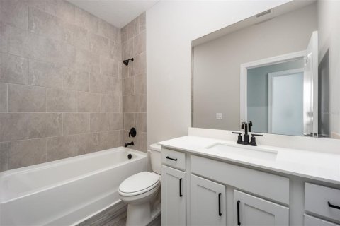 Casa en venta en Lake Alfred, Florida, 4 dormitorios, 171.96 m2 № 2122095 - foto 17