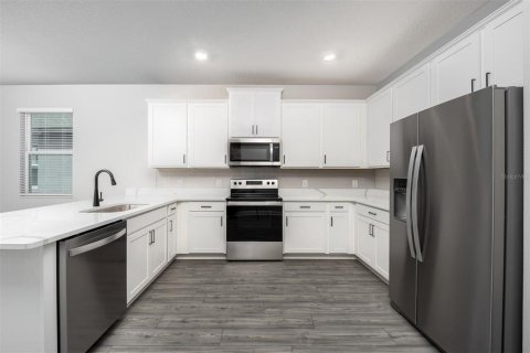 Casa en venta en Lake Alfred, Florida, 4 dormitorios, 171.96 m2 № 2122095 - foto 4