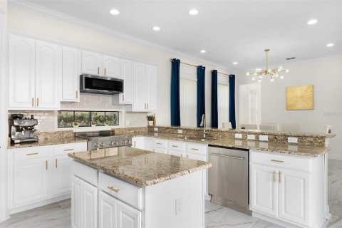 House in Four Corners, Florida 4 bedrooms, 308.34 sq.m. № 1875993 - photo 25