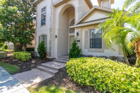 House in Four Corners, Florida 4 bedrooms, 308.34 sq.m. № 1875993 - photo 4