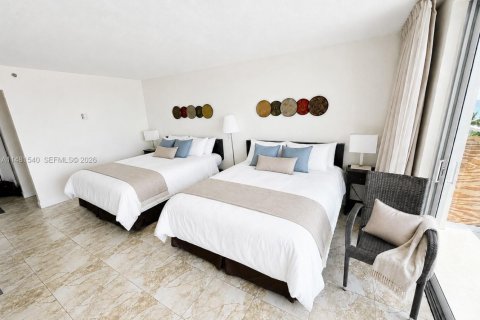 Condo in Sunny Isles Beach, Florida № 2268394 - photo 3