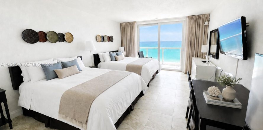 Studio in the Condo in Sunny Isles Beach, Florida № 2268394
