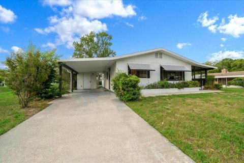 Casa en Ocala, Florida 2 dormitorios, 93.65 m2 № 2112738
