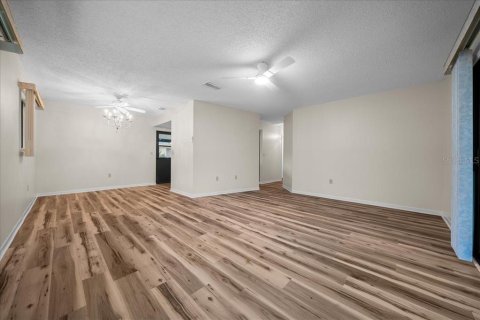 Villa ou maison à vendre à Ocala, Floride: 2 chambres, 93.65 m2 № 2112738 - photo 13