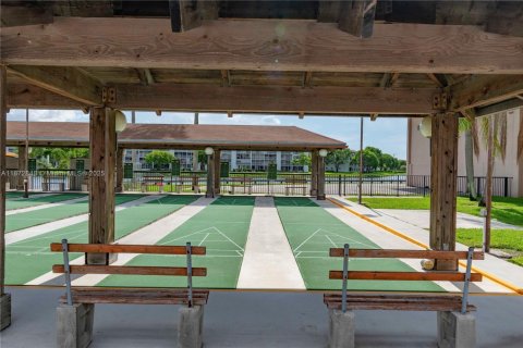 Condominio en alquiler en Pembroke Pines, Florida, 1 dormitorio, 97.08 m2 № 1898155 - foto 28