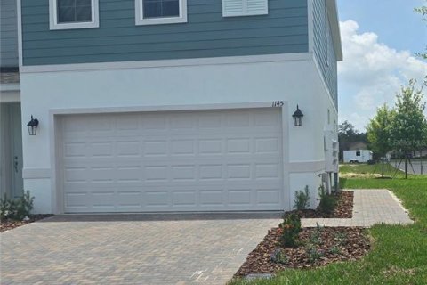 Adosado en venta en DeLand, Florida, 3 dormitorios, 154.5 m2 № 1782133 - foto 1