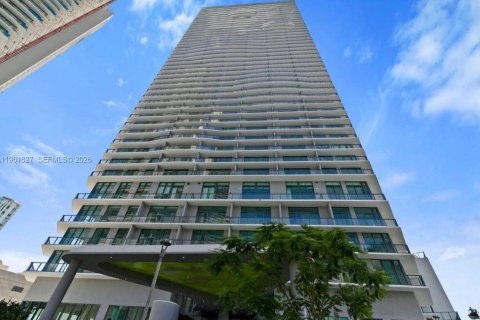 Кондоминиум с 6 комнатами в Майами, Флорида № 2025108