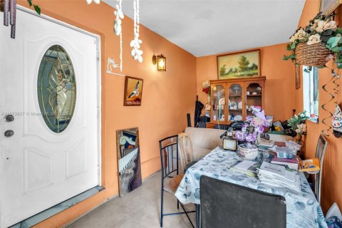 Propiedad comercial en venta en North Miami, Florida, 160.44 m2 № 1981389 - foto 30