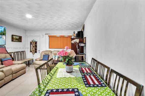 Propiedad comercial en venta en North Miami, Florida, 160.44 m2 № 1981389 - foto 29