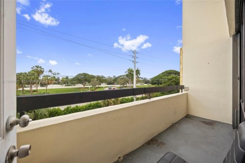 Купить виллу или дом в Бока-Ратон, Флорида 2 спальни, 119.01м2, № 2002770 - фото 3