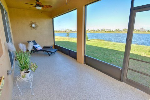 Villa ou maison à vendre à Port St. Lucie, Floride: 4 chambres, 188.96 m2 № 2262052 - photo 28