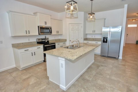Villa ou maison à vendre à Port St. Lucie, Floride: 4 chambres, 188.96 m2 № 2262052 - photo 9