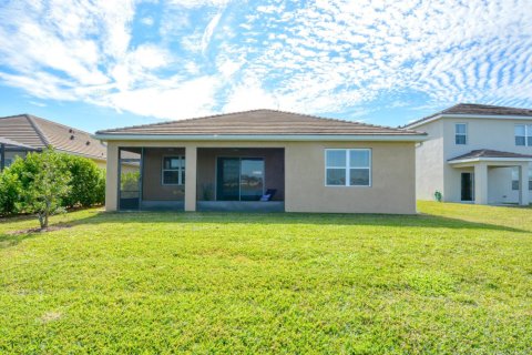 Villa ou maison à vendre à Port St. Lucie, Floride: 4 chambres, 188.96 m2 № 2262052 - photo 29