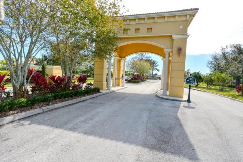Villa ou maison à vendre à Port St. Lucie, Floride: 4 chambres, 188.96 m2 № 2262052 - photo 4