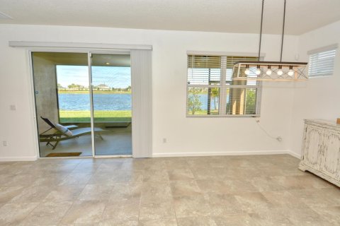 Villa ou maison à vendre à Port St. Lucie, Floride: 4 chambres, 188.96 m2 № 2262052 - photo 11