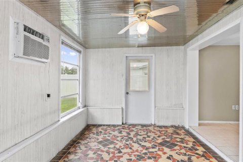 Casa en venta en Port Richey, Florida, 2 dormitorios, 80.27 m2 № 2388115 - foto 14