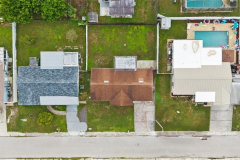 Casa en venta en Port Richey, Florida, 2 dormitorios, 80.27 m2 № 2388115 - foto 27