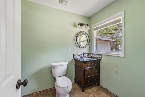 House in Mascotte, Florida 3 bedrooms, 176.33 sq.m. № 1852923 - photo 19