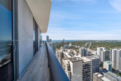 Copropriété à vendre à Miami, Floride: 3 chambres, 119.84 m2 № 1892751 - photo 17