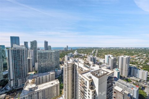 Copropriété à vendre à Miami, Floride: 3 chambres, 119.84 m2 № 1892751 - photo 19