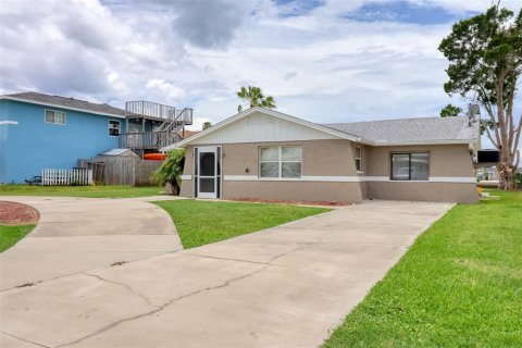 House in Hudson, Florida 3 bedrooms, 137.5 sq.m. № 1817910 - photo 5