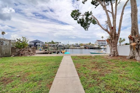 House in Hudson, Florida 3 bedrooms, 137.5 sq.m. № 1817910 - photo 23